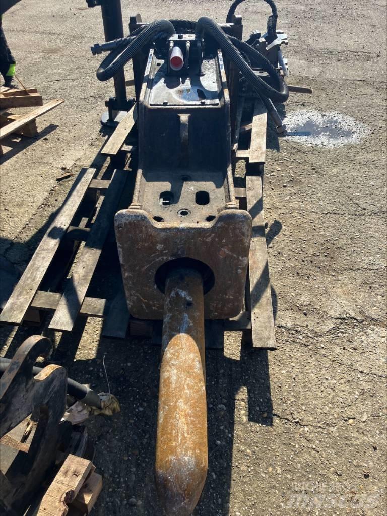 CAT H 120 Marteau hydraulique