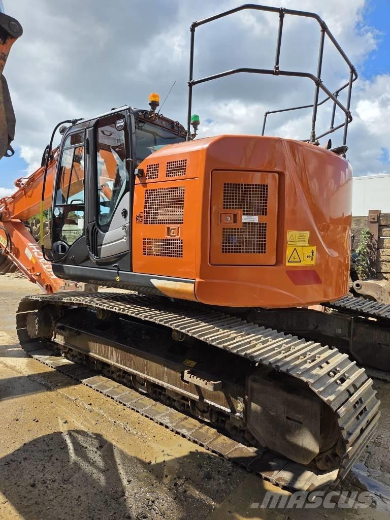 Hitachi ZX225US-6 Pelle sur chenilles
