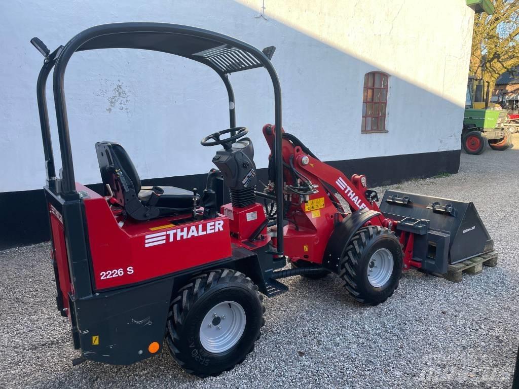 Thaler 2226 S Chargeuse sur pneus