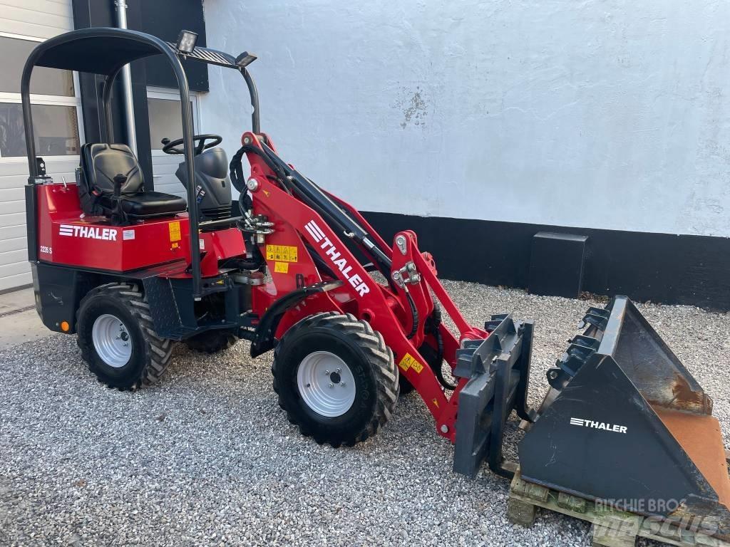 Thaler 2226 S Chargeuse sur pneus