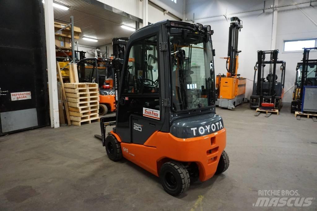 Toyota 8FBMK20T Chariots élévateurs électriques