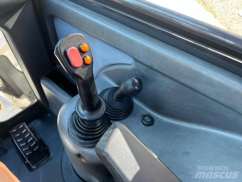 Yanmar 1201 Chargeuse sur pneus