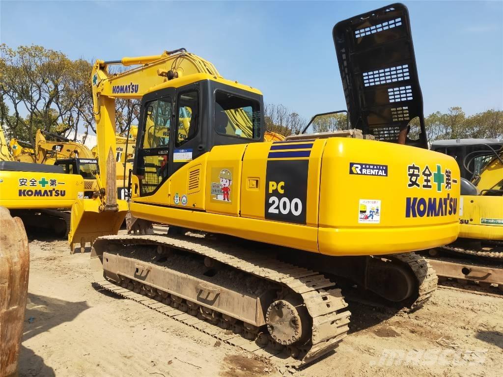 Komatsu PC200-7 Pelle sur chenilles