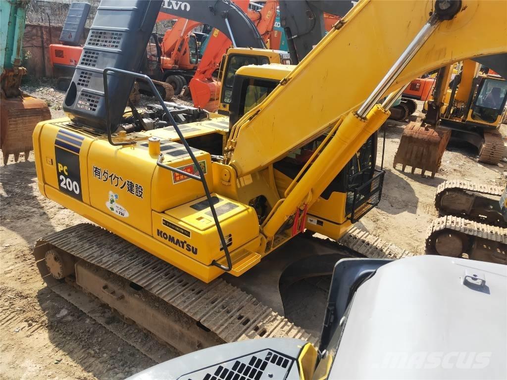Komatsu PC200-7 Pelle sur chenilles