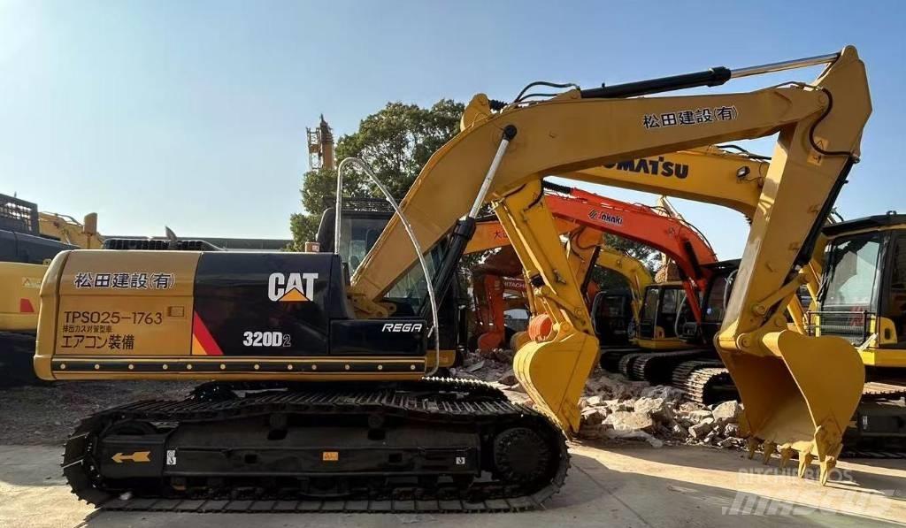 CAT 320D2 Pelle sur chenilles