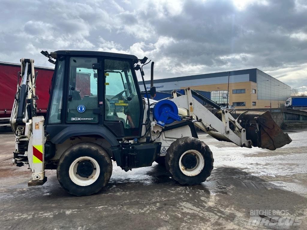 JCB 3CX Compact Tractopelle