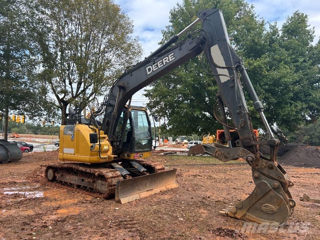 DEERE 135G Pelle sur chenilles