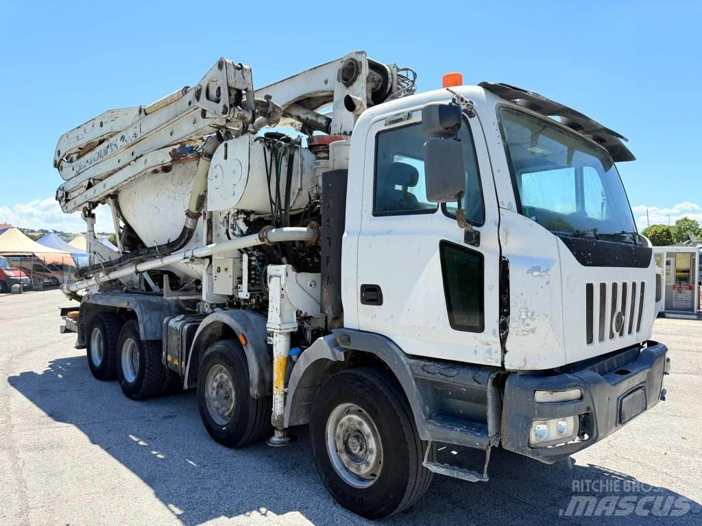 Astra Betonpompa Camion malaxeur