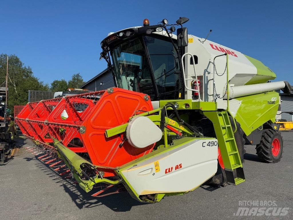 CLAAS Tucano 420 Moissonneuse batteuse
