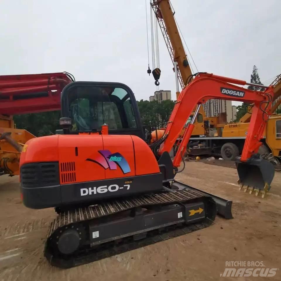 Doosan DH60-7 Mini pelle < 7t