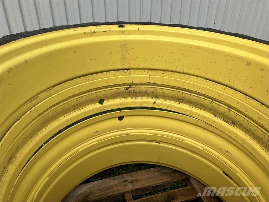 Taurus 270/95R44 Pneus, roues et jantes