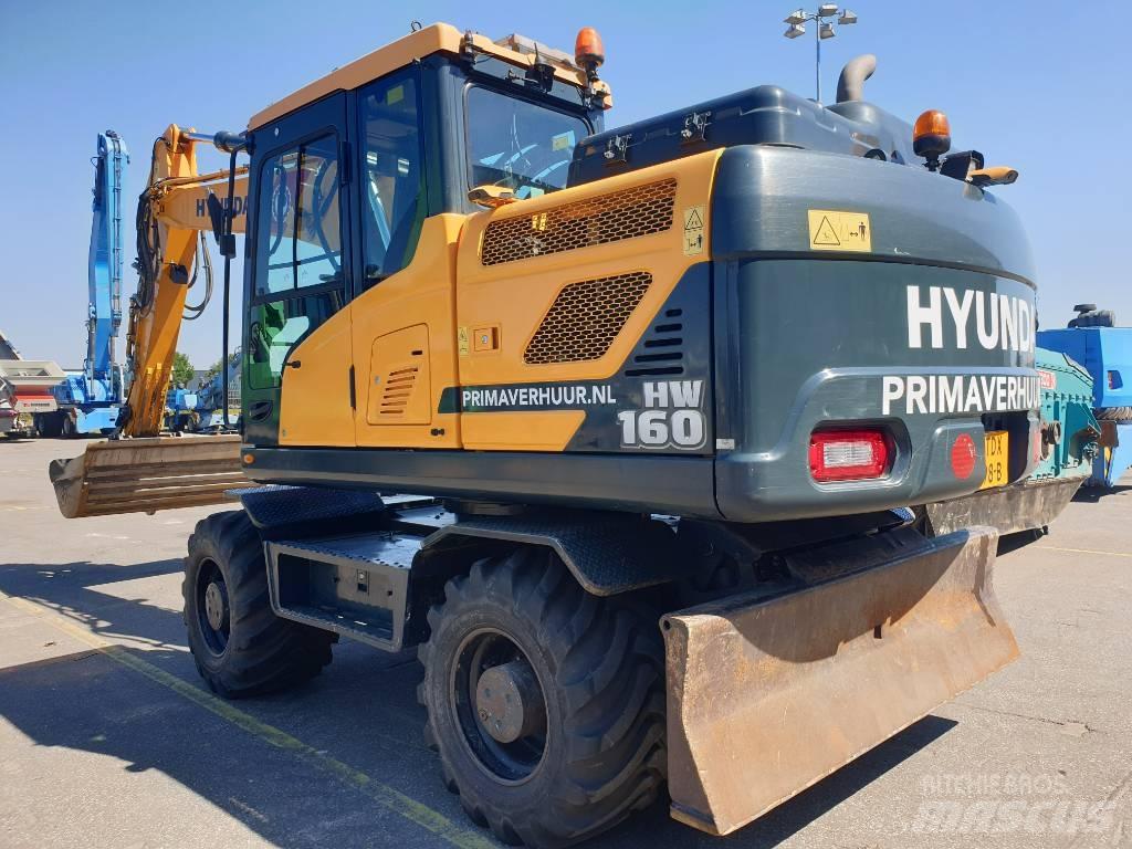 Hyundai HW160 Pelle sur pneus