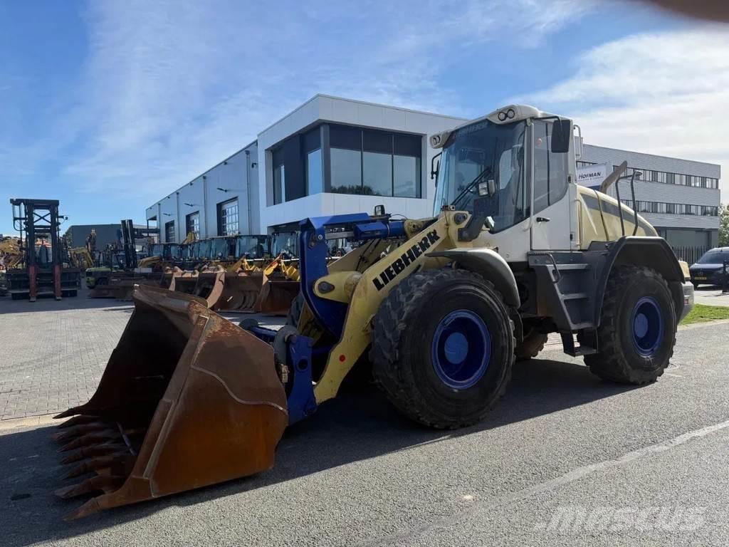 Liebherr L538 Chargeuse sur pneus