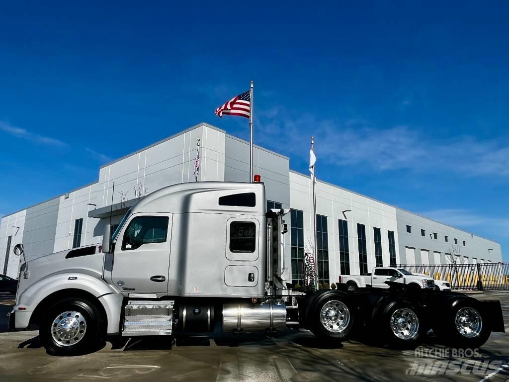 Kenworth T 880 Tracteur routier