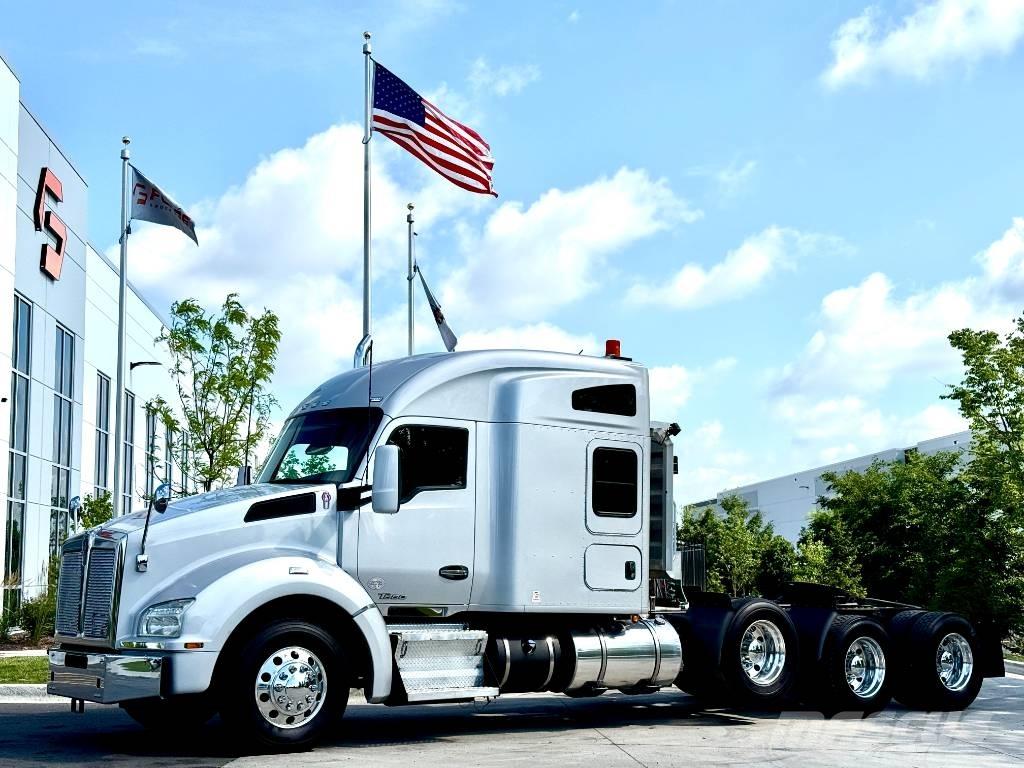Kenworth T 880 Tracteur routier