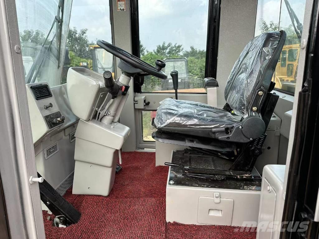 CAT 966G Chargeuse sur pneus