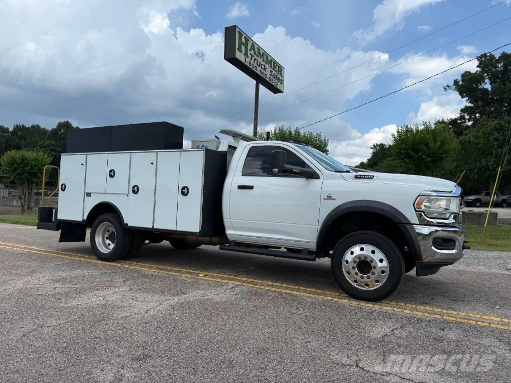 RAM 5500 TRADESMAN Camions et véhicules municipaux
