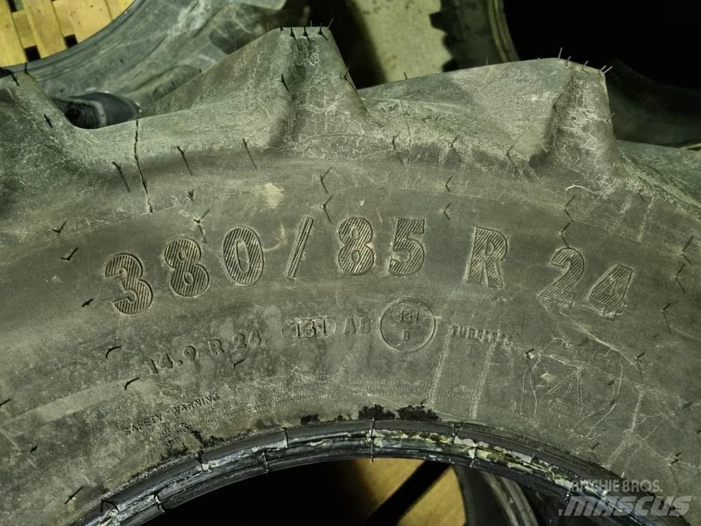 Mitas AC85 Pneus, roues et jantes