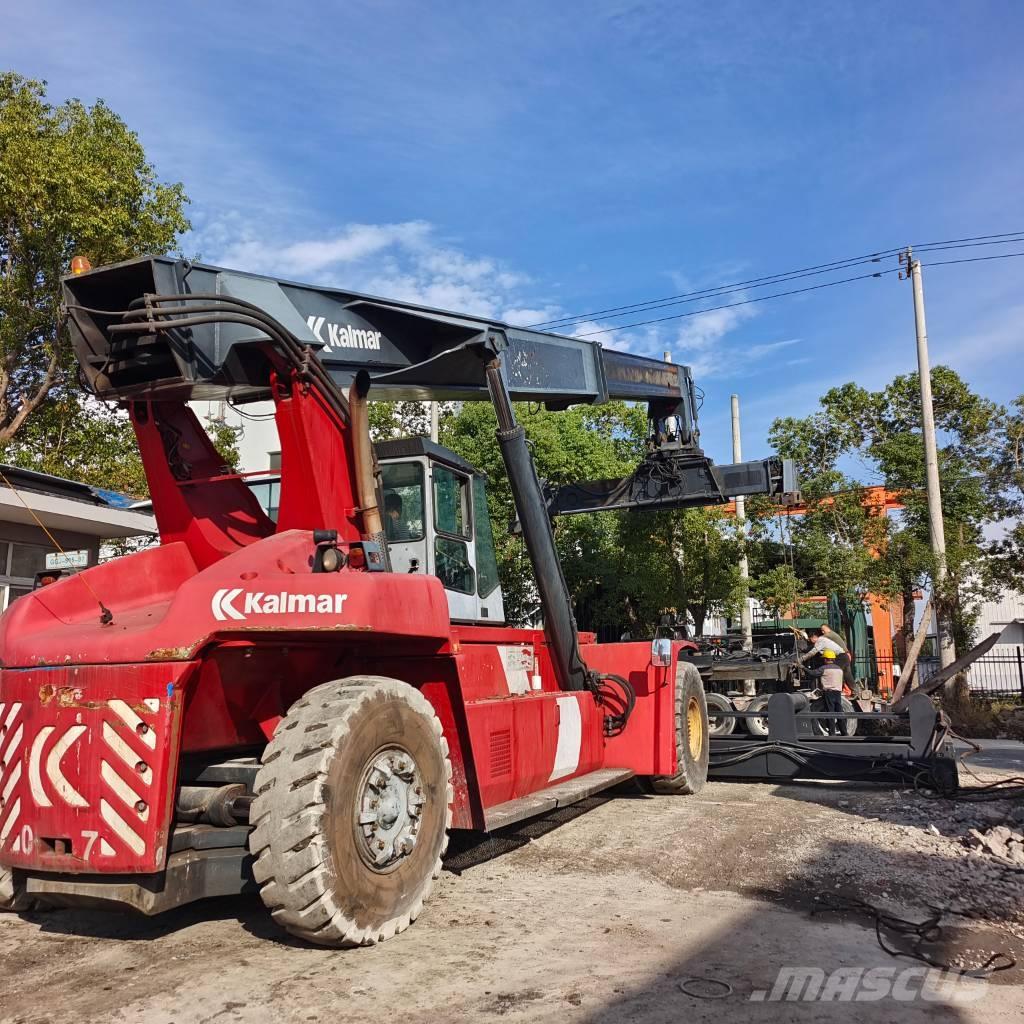 Kalmar DRF 450 Reachstackers