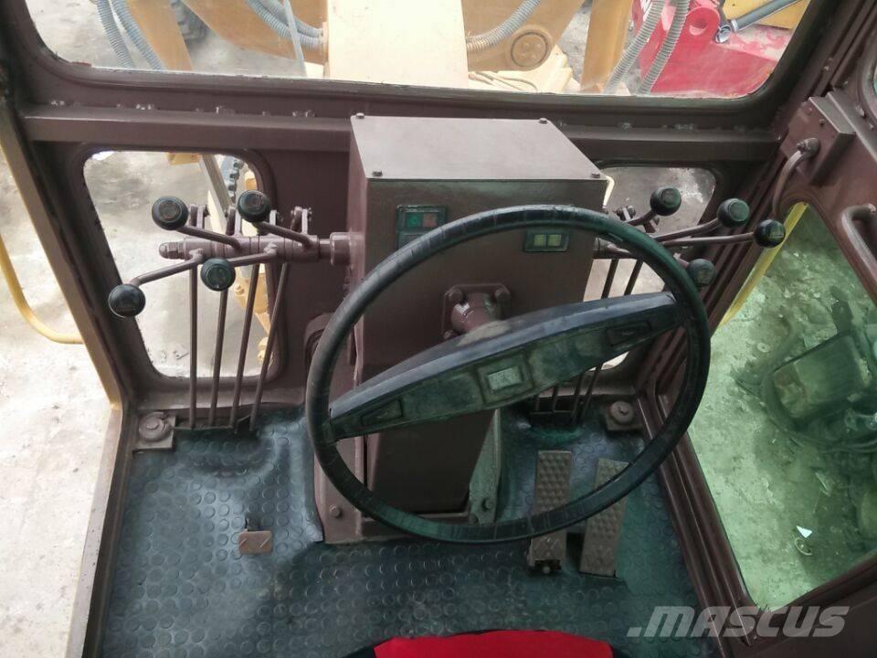CAT 140 H Niveleuse