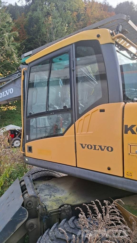 Volvo EW 180 C Pelle sur pneus