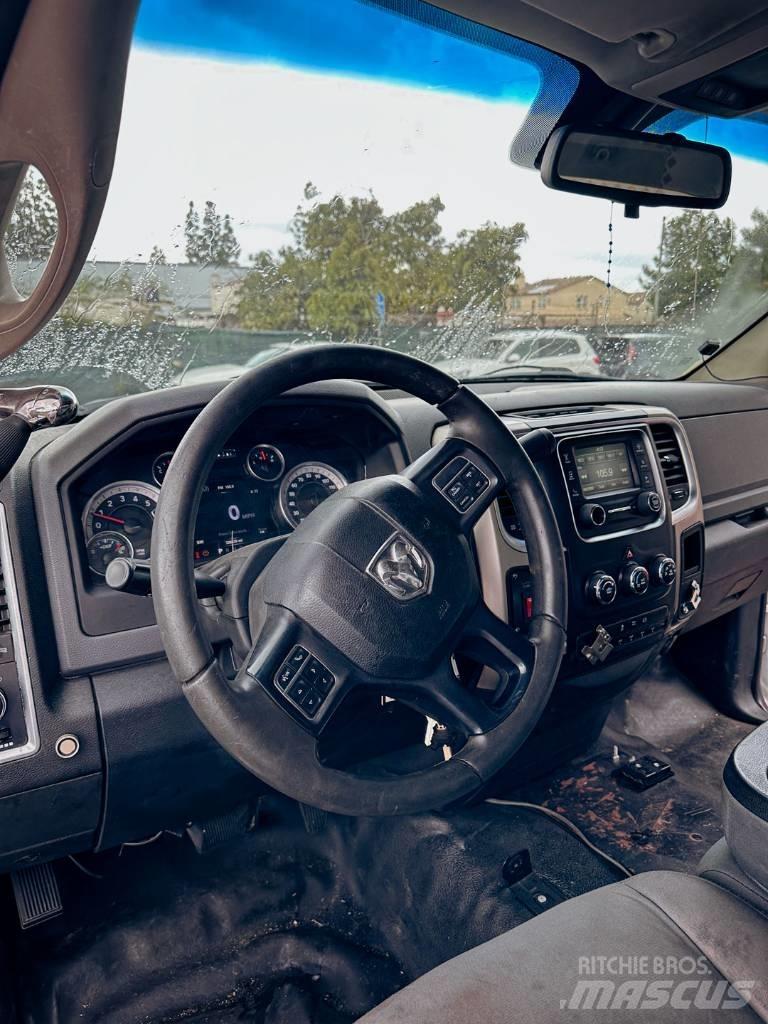 Dodge Ram 5500 Camions et véhicules municipaux