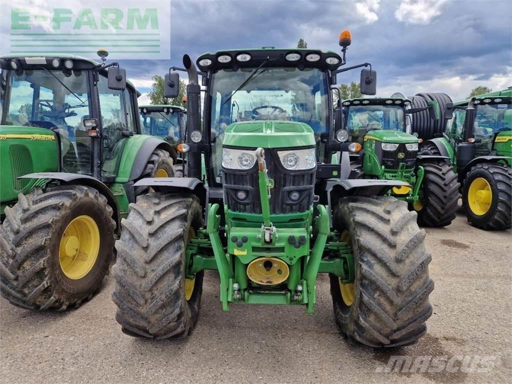 John Deere 6125R Tracteur