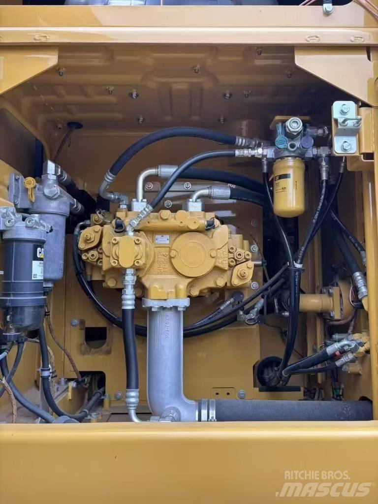 CAT 320 E Pelle sur chenilles