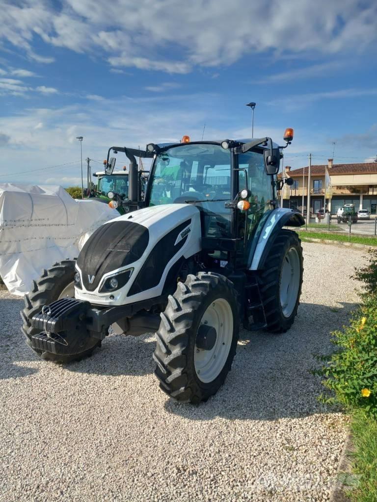 Valtra A 104 Tracteur
