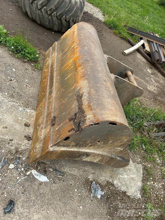 Mecalac 15MWR Godet