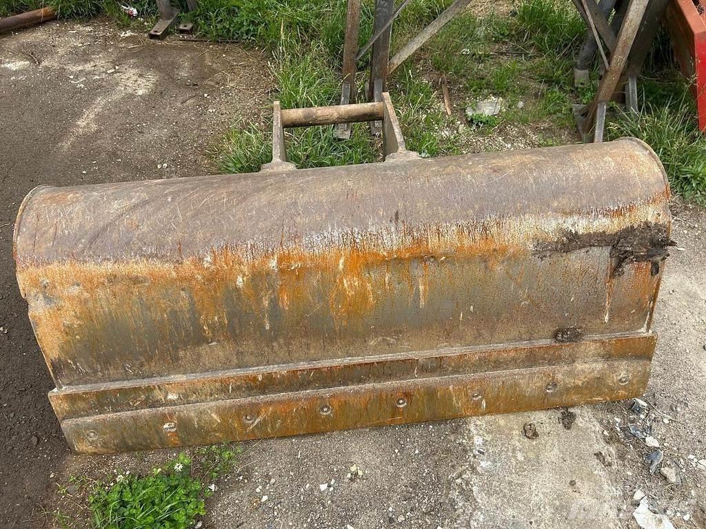 Mecalac 15MWR Godet