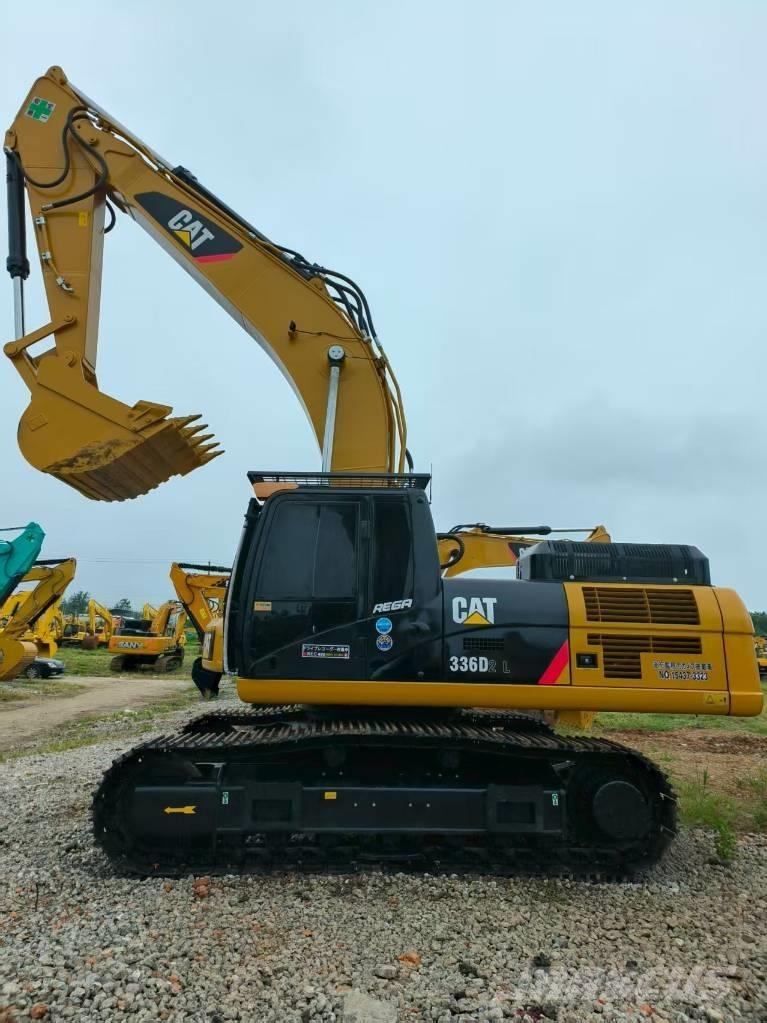 CAT 336 D Pelle sur chenilles