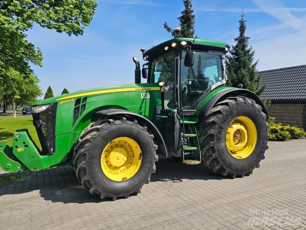 John Deere 8245 R Tracteur