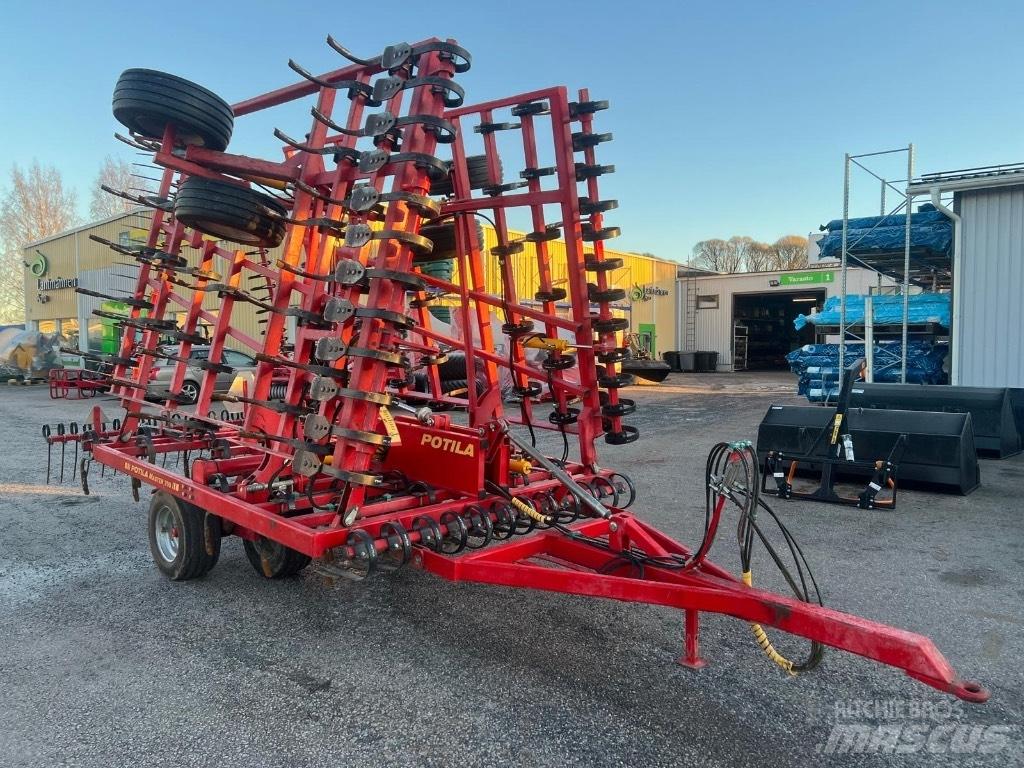 Potila Master 700 Herse
