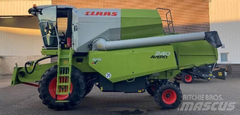 CLAAS AVERO 240 Moissonneuse batteuse