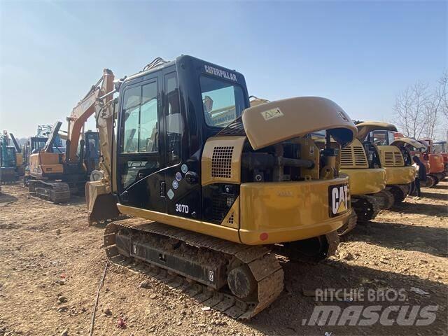 CAT 307 D Pelle sur chenilles