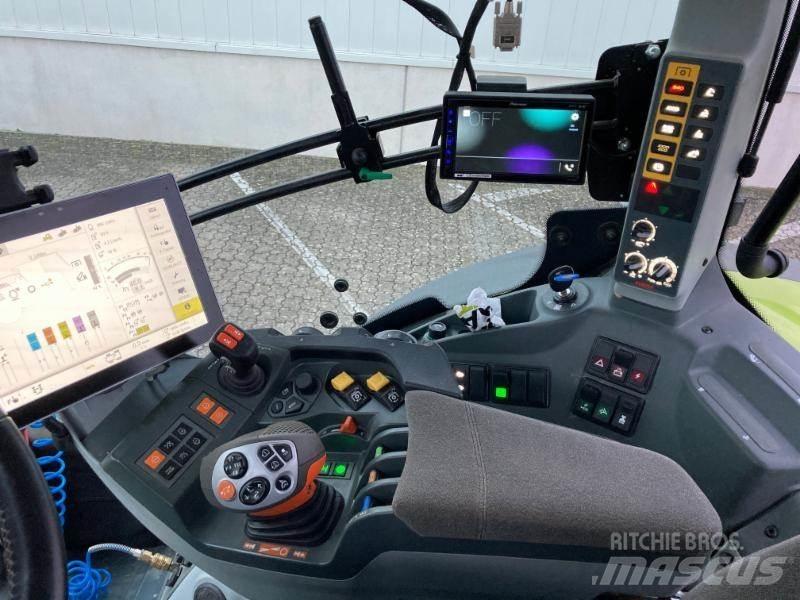 CLAAS AXION 870 Tracteur