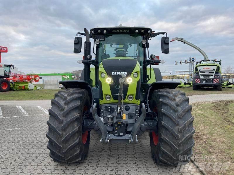 CLAAS AXION 870 Tracteur