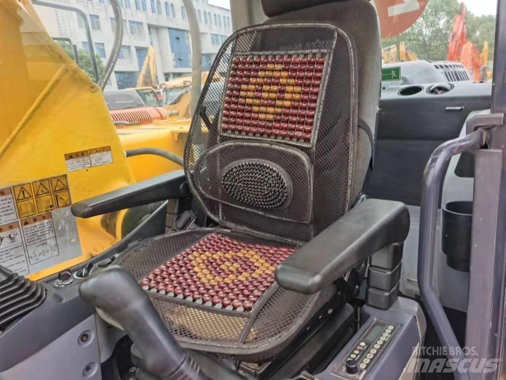 Komatsu PC 200-8 Pelle sur chenilles