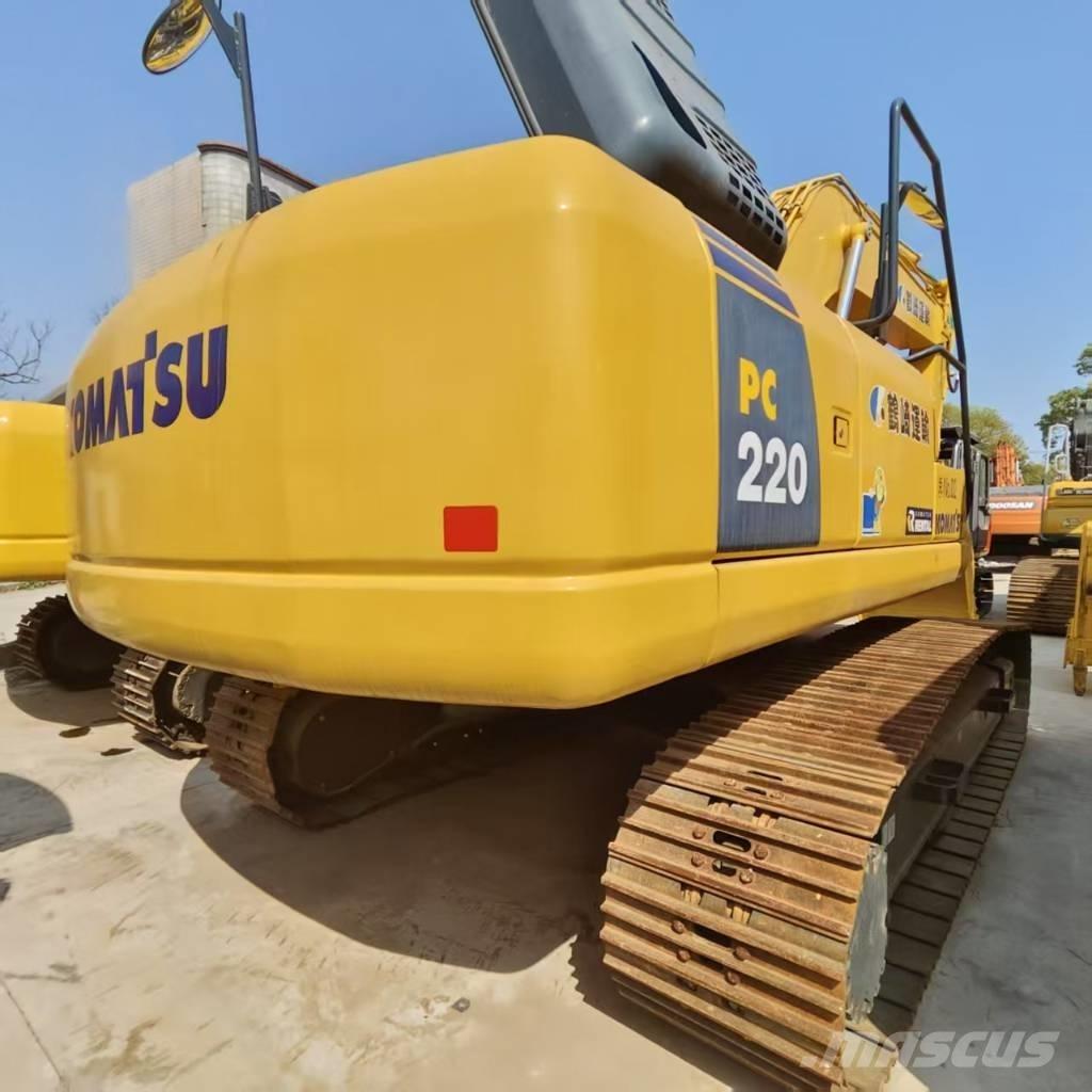 Komatsu PC 220-8 Pelle sur chenilles