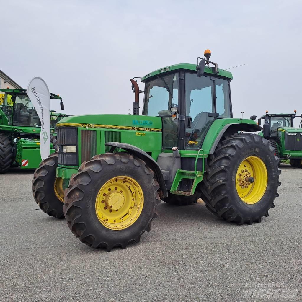 John Deere 7700 Tracteur