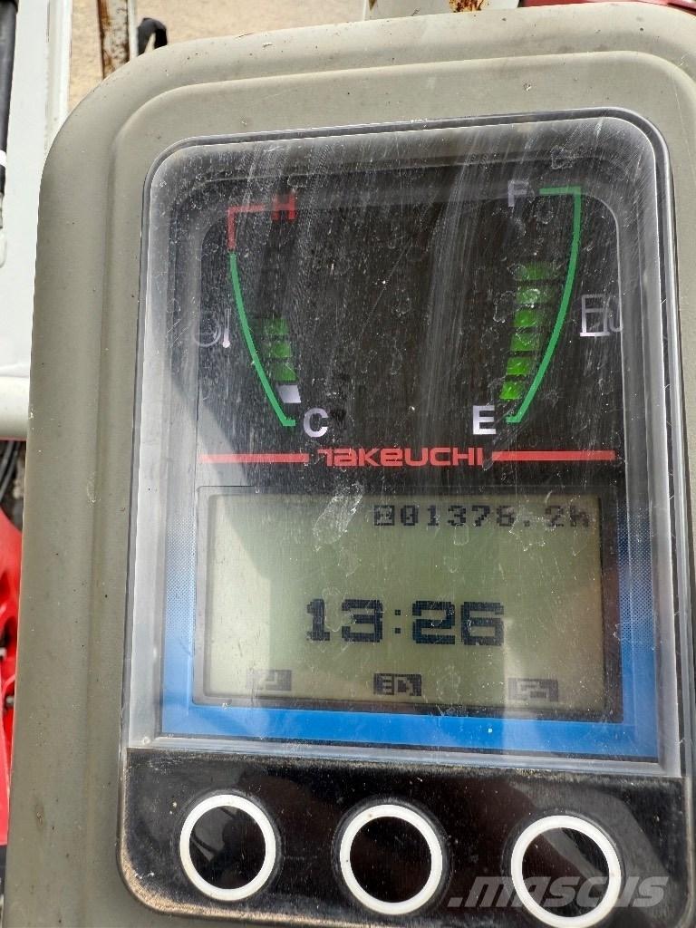 Takeuchi TB 216 Mini pelle < 7t