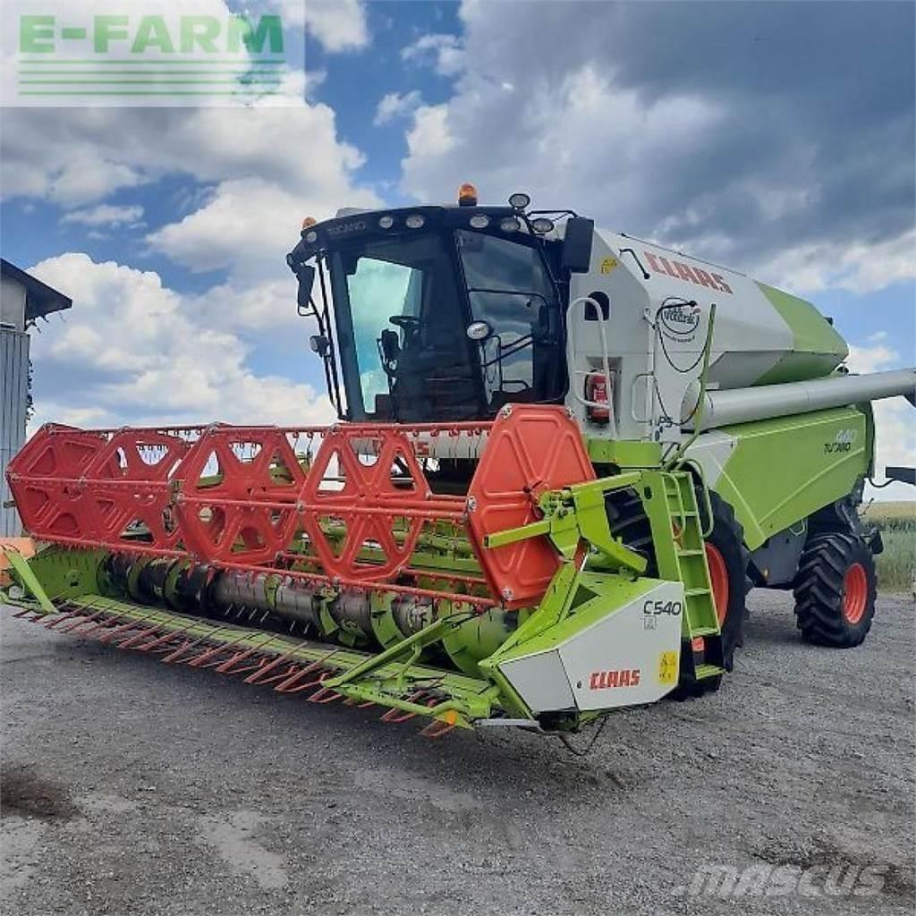 CLAAS tucano 440 Moissonneuse batteuse