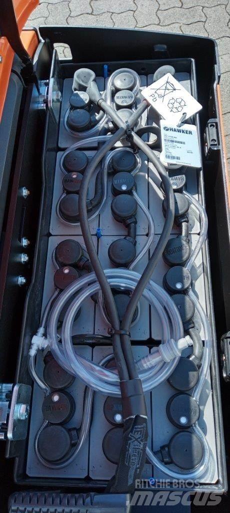 Toyota LPE 250 Transpalette accompagnant
