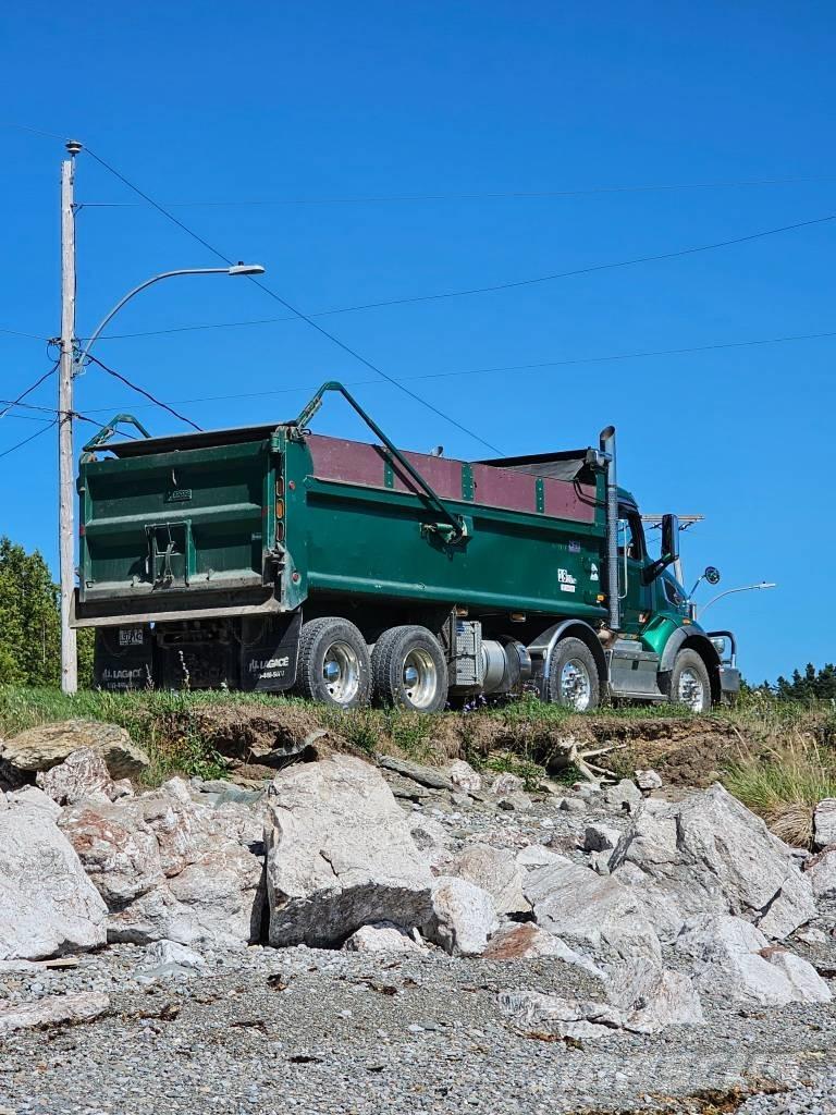 Peterbilt 567 Camion benne