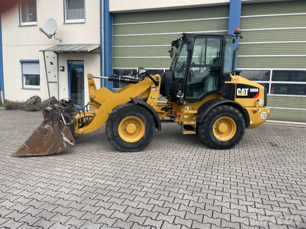 CAT 908 M Chargeuse sur pneus