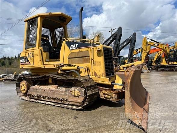 CAT D4G Bouteurs sur chenilles
