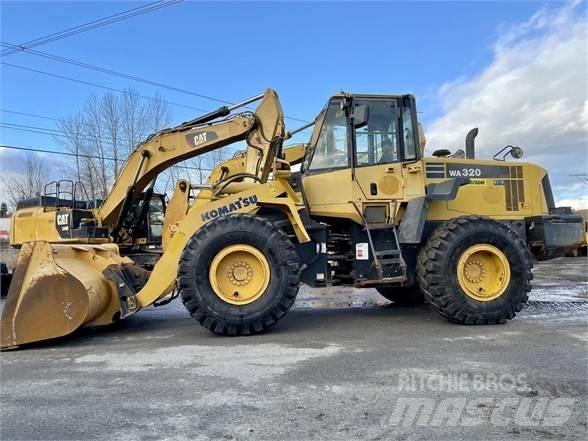 Komatsu WA320 Chargeuse sur pneus