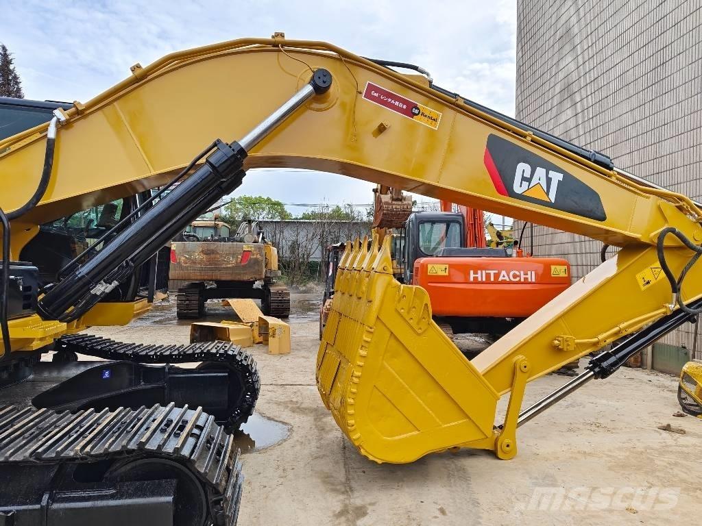 CAT 330D2L Pelle sur chenilles