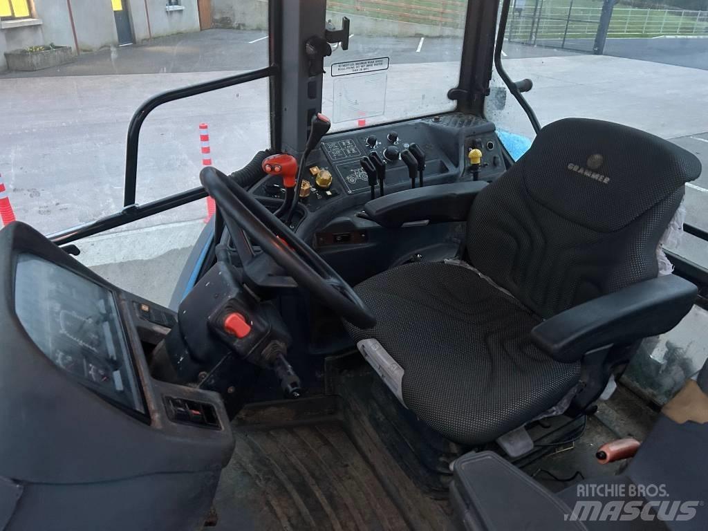 New Holland TM 140 Tracteur